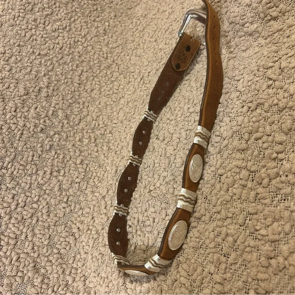 Leegin Leather Products Mens Oiled Scalloped Belt 34 Brown - Picture 3 of 16